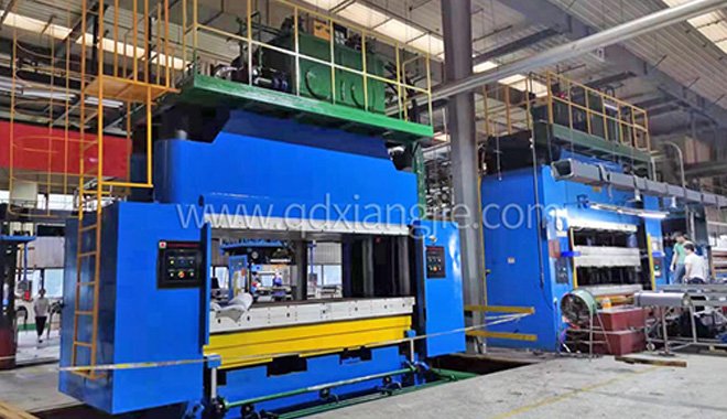 The second vulcanizing press developed by Xiangjie for Gislevi was officially delivered