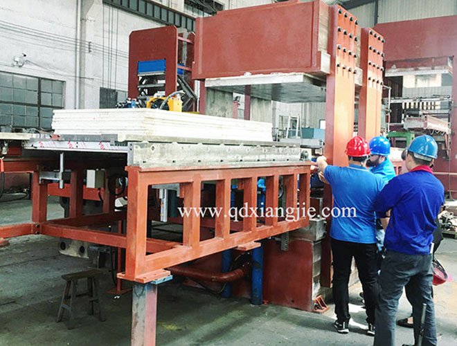 Exported to United States XLB-Q1200*2133/10.0MN side plate type plate vulcanizing machine