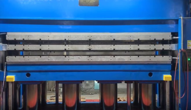 Video of large column precision plate heat exchanger gasket equipment and building seismic isolation bearing vulcanizing machine