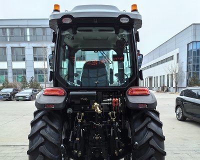 Tractor TB904-4
