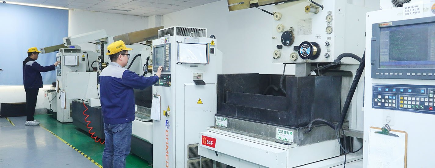 _0001_三台快丝全貌