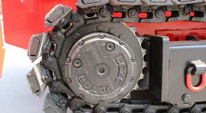 When Should an Aerial Work Platform Be Upgraded to a Tracked System?