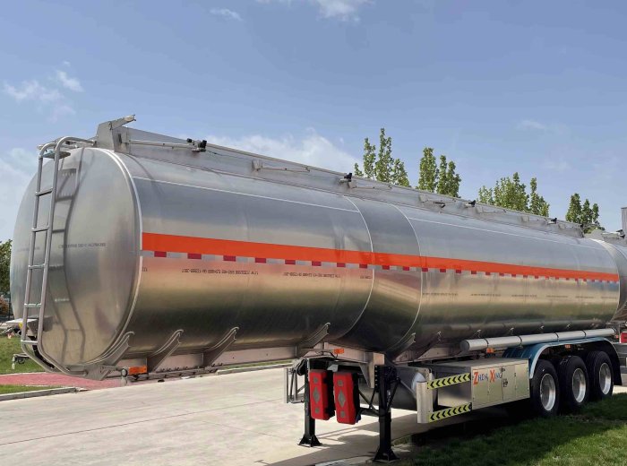 aluminum tank semi-trailer