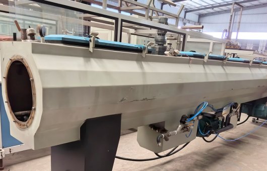 Used Single Layer 250mm HDPE Pipe Extrusion Machine