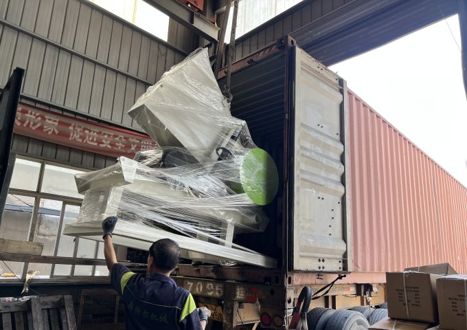 Shipping Second-hand Extruder 