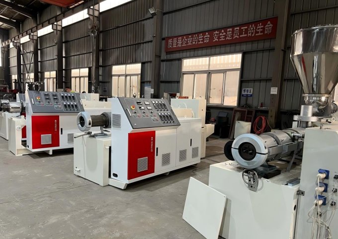 Refurbished Second-hand Extruder 