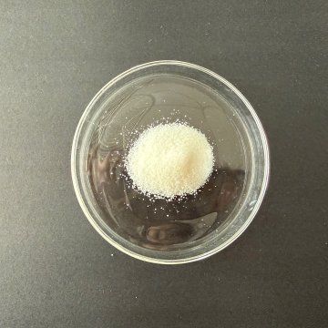 Erucamide