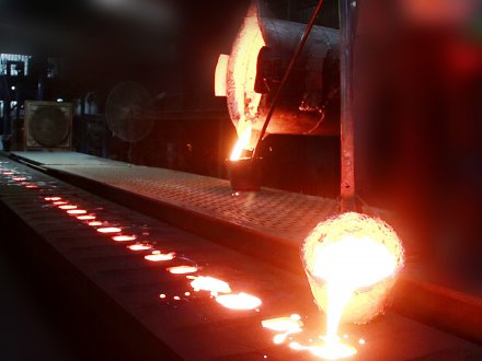 #_0004_4全自动垂直生产线粘土砂铸造