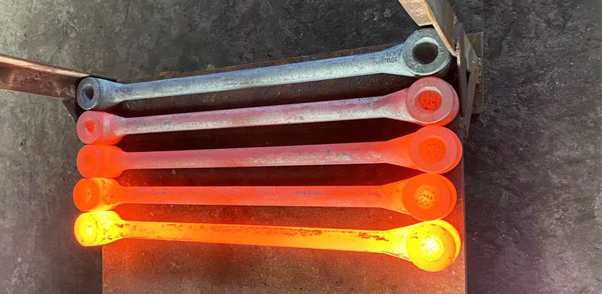 Forging Heavy Duty Truck Torque Rod According to Drawings