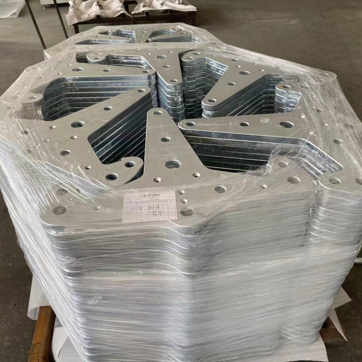 Heavy-Duty Hot-Dip Galvanized Delta Yoke Plates for Overhead Transmission Lines