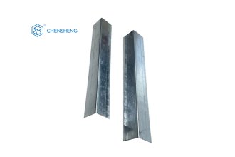 زاوية جدار معدني