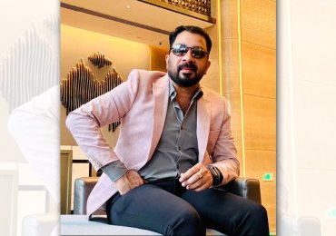 Dubai customer’s factory visiting