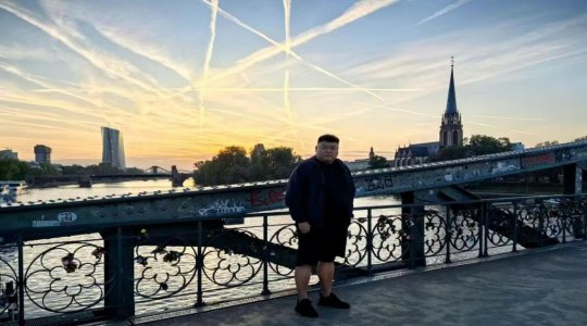 Mr. Zhao Lifei currently serves as the General Manager of Qingdao Xindingtong New Material Technology Co., Ltd.