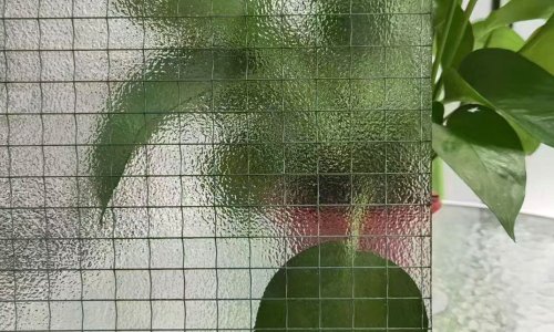 Special antitheft and fire rated wired nashiji patterned glass