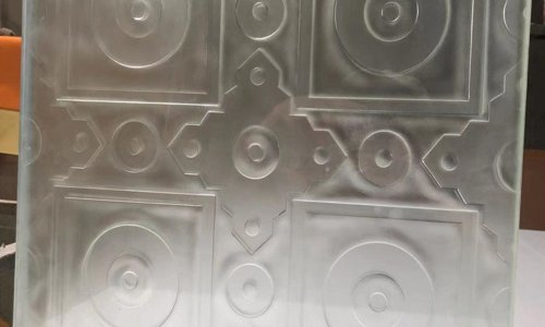 Tallado de vidrio laminado