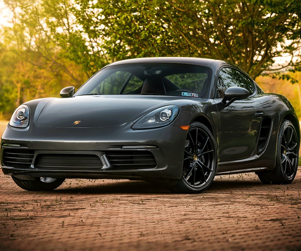 Superior performance inspires greater confidence and composure when driving on high-speed roads. 