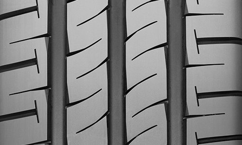 High-load snow tire for commercial vans, excellent snow braking performance