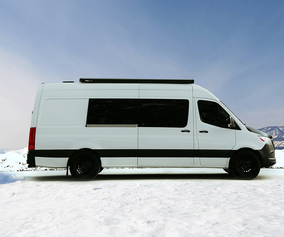 High-load snow tire for commercial vans, excellent snow braking performance