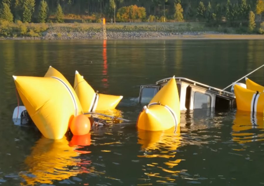 Domestic Buoyancy Bag Tech Enables Efficient Salvage of Sunken Fishing Vessel off Okinawa