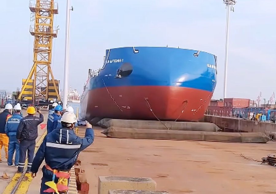 Chinese High-Pressure Airbags Enable Smooth Launch of Norwegian Mega-Ship, Setting Nordic Record