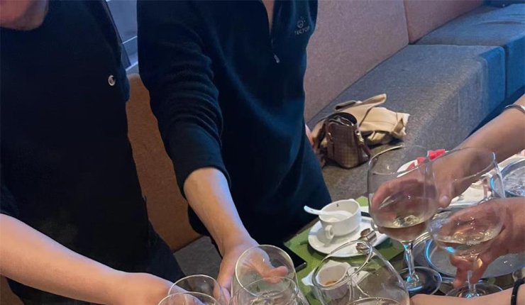 Enhancing Team Bonding through a Weekend Retreat