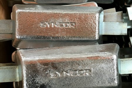 What are the benefits of choosing cathodic protection technology?