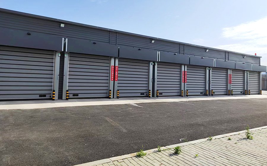 -12_0008_大连机场硬快门28樘