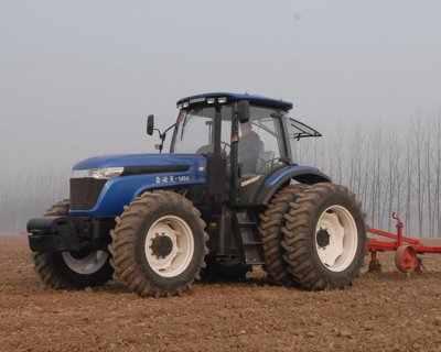 100-200 HP tractor