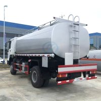 SINOTRUK HOWO 4X4 Brand New Fuel Tank truck