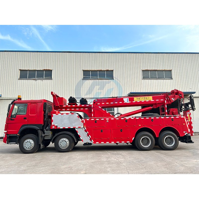 SINOTRUK HOWO 8X4 Wrecker Truck