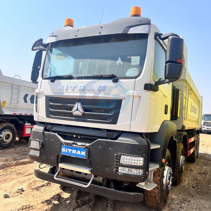 USED DUMP TRUCK
