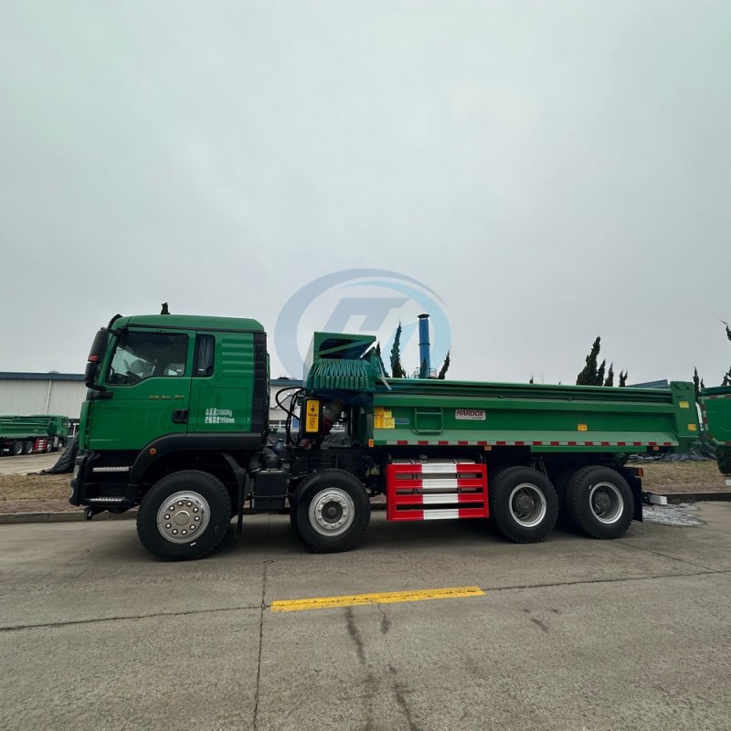 USED DUMP TRUCK