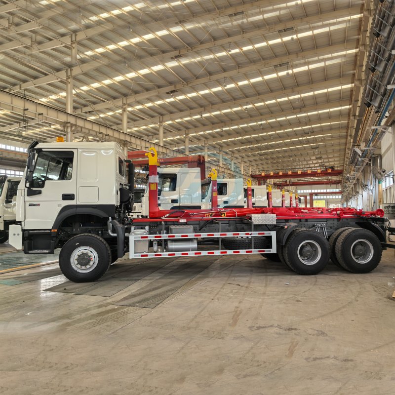 USED GARBAGE TRUCK