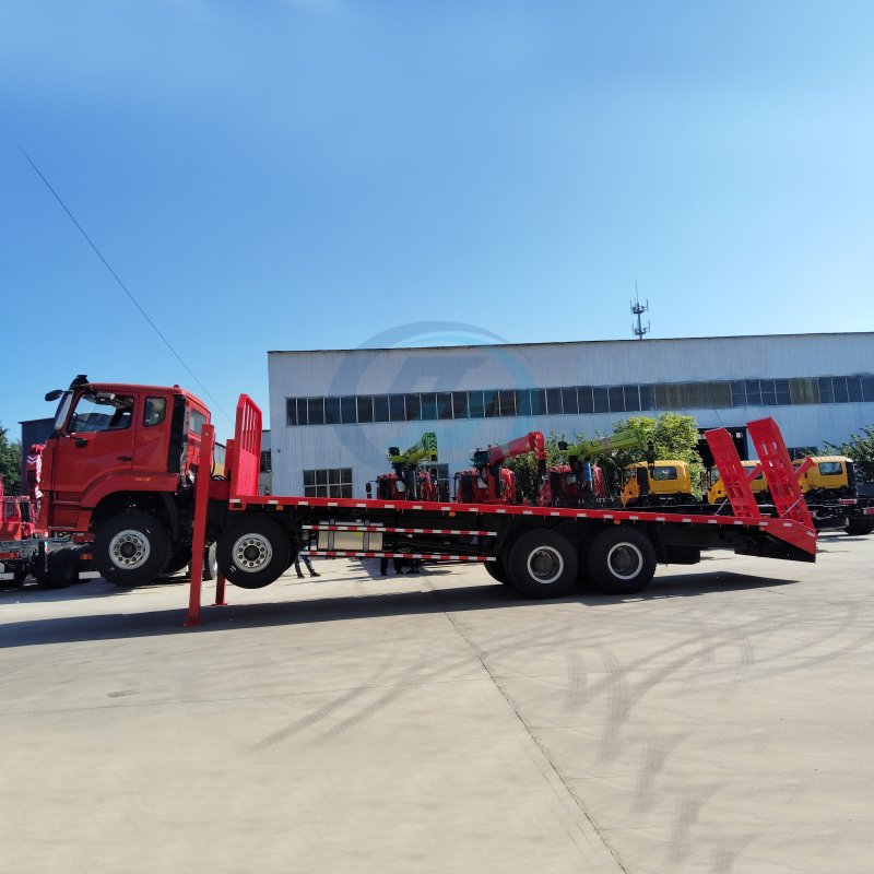 CARGO TRUCK