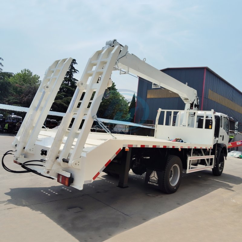 TRUCK WITH CRANE