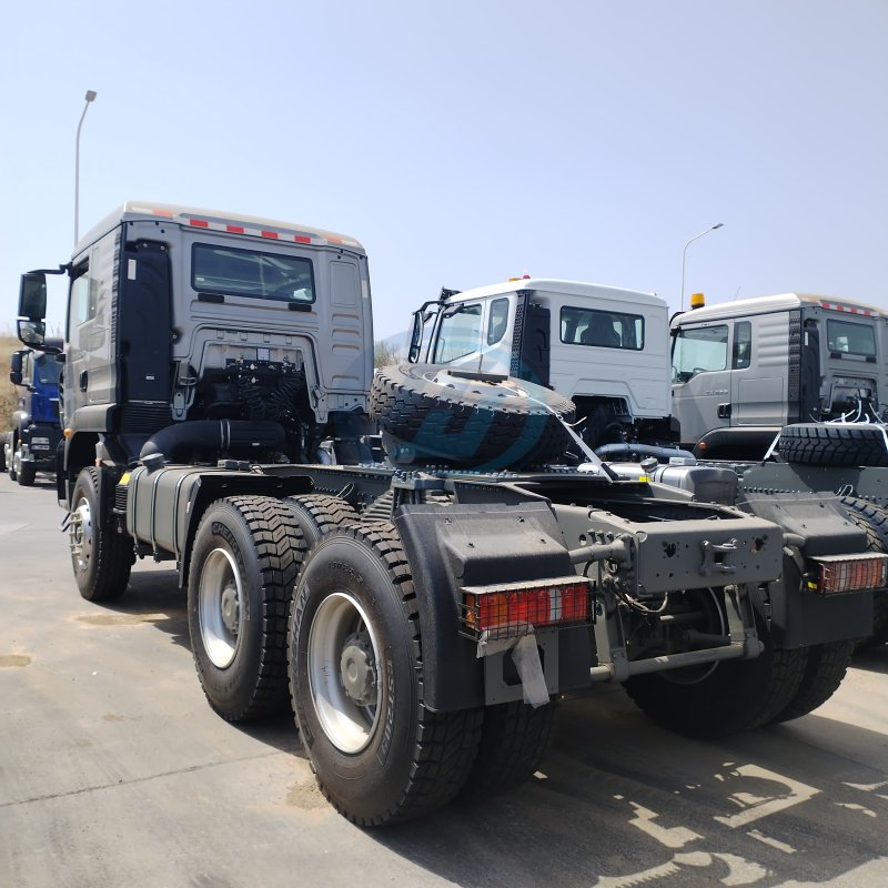 HEAVY DUTY TRUCK