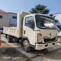 DUMP TRUCK