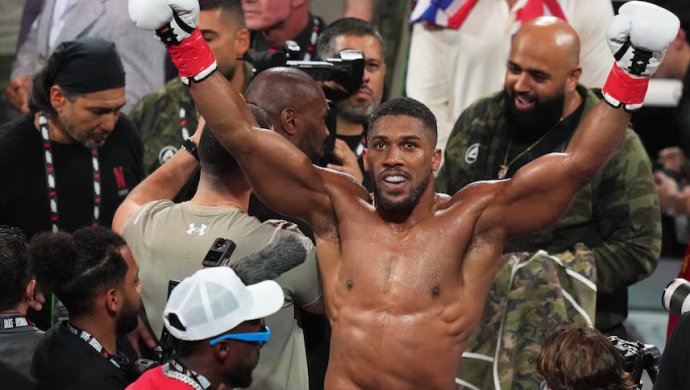 World Heavyweight Champion Anthony Joshua in Car Accident