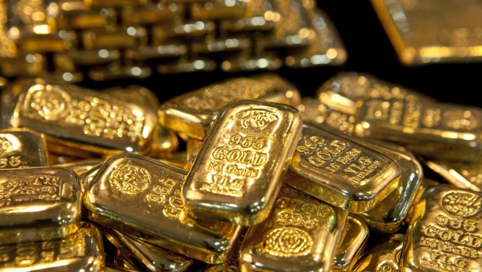 Gold Shatters $5,000 Milestone Amidst Global Currency Turmoil