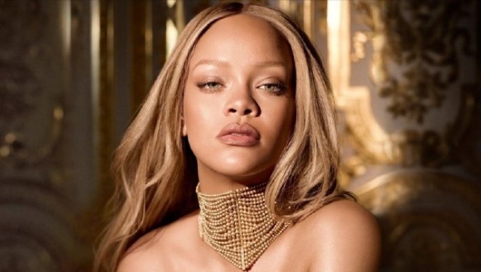 Shots Fired at Rihanna’s Beverly Hills Home While Singer Was Inside