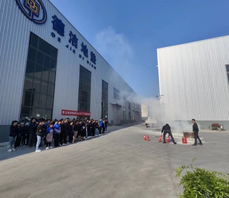 Dejie Group Successfully Holds Fire Drill for Safe Production, Enhancing Employees' Emergency Response Capabilities
