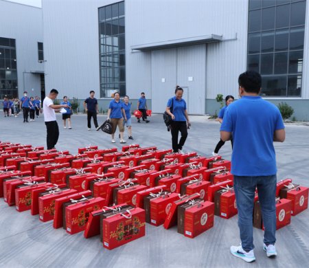 DEJIE Factory Celebrates Mid-Autumn Festival with Generous Employee Welfare