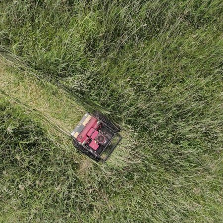 Crawler Mowers: Praised by Global Buyers