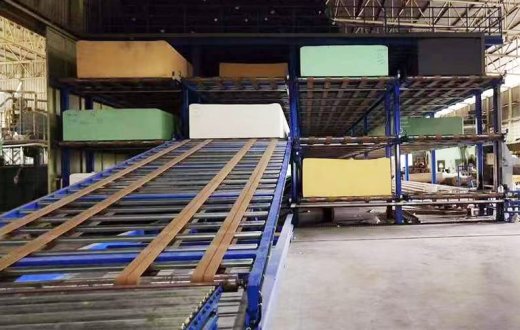 Sistema de estanterías para bloques de espuma