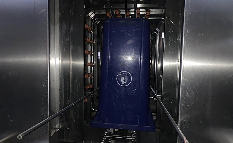 The hot water cleaning effect is thorough