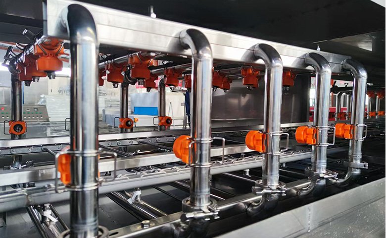 Industrial quick plug connectors