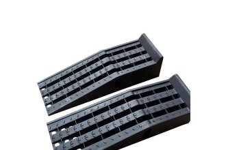 Car maintenance leveling ramp