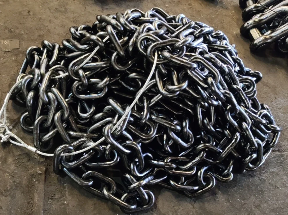 Studless Fishing Anchor Chain Black Tar