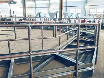 Plataforma y base de la estructura de acero