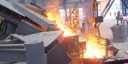 What are the main differences between hot rolling and cold rolling?